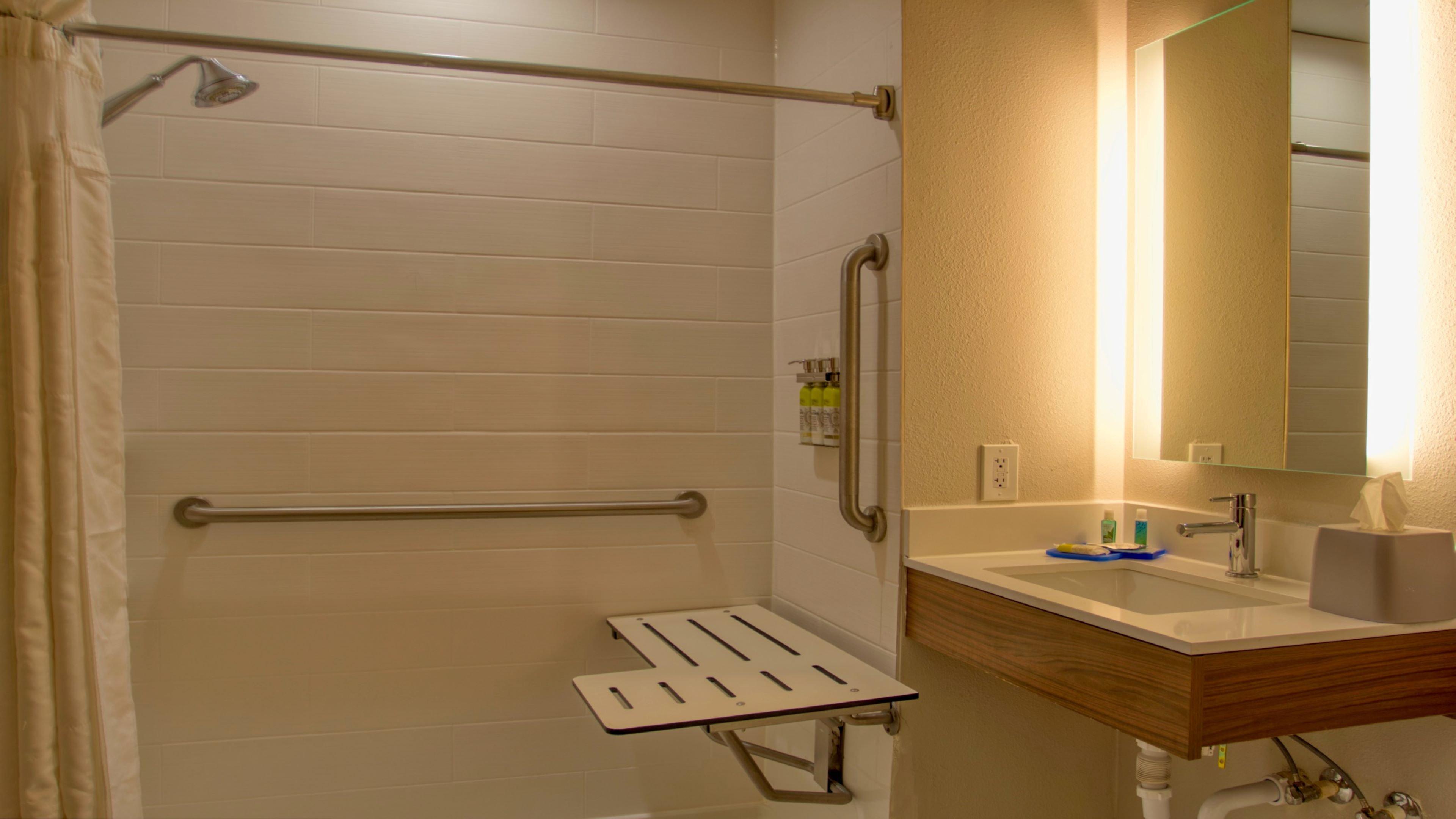 Holiday Inn Express Hotel & Suites Byram By Ihg Exteriör bild