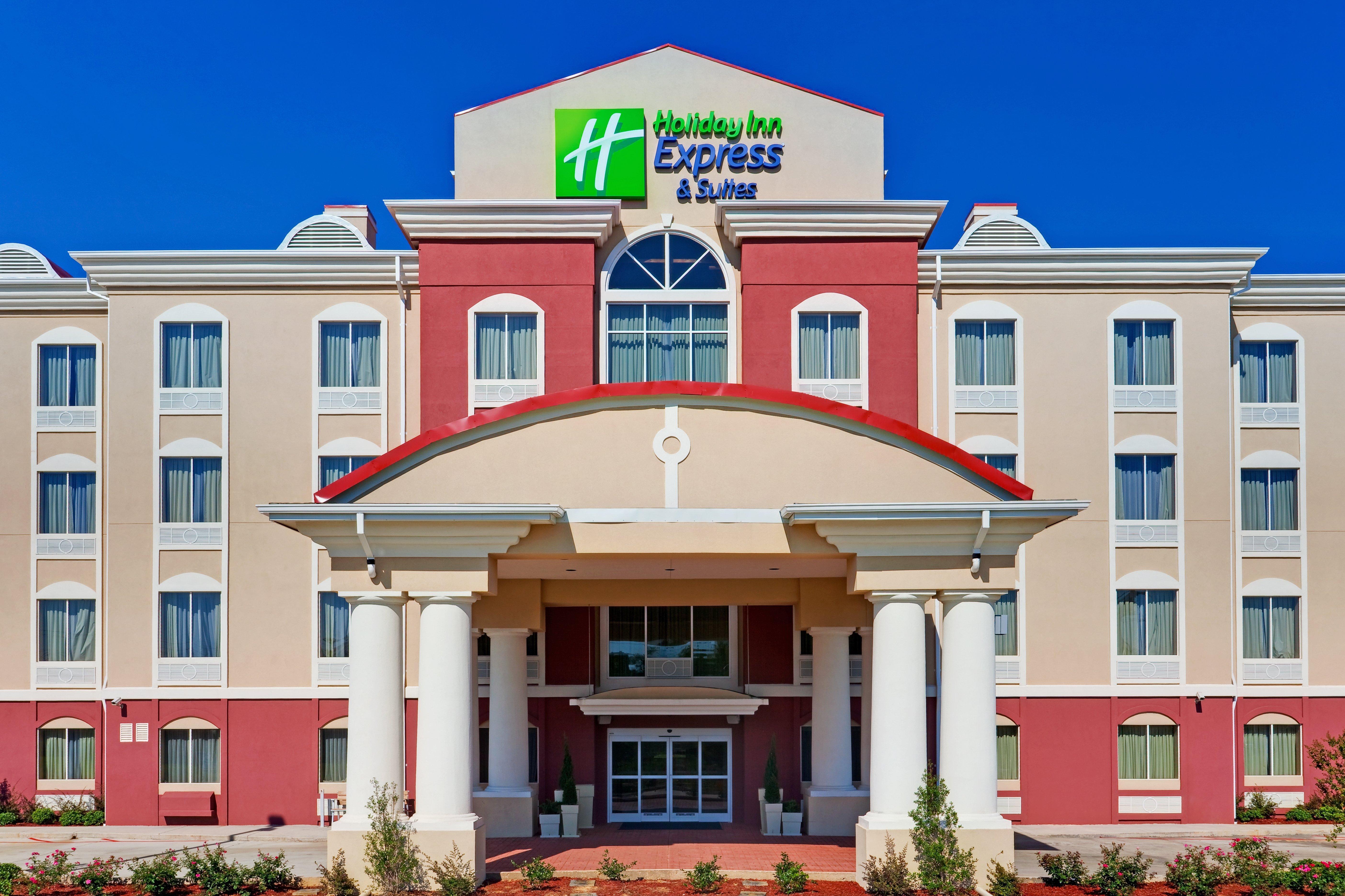 Holiday Inn Express Hotel & Suites Byram By Ihg Exteriör bild