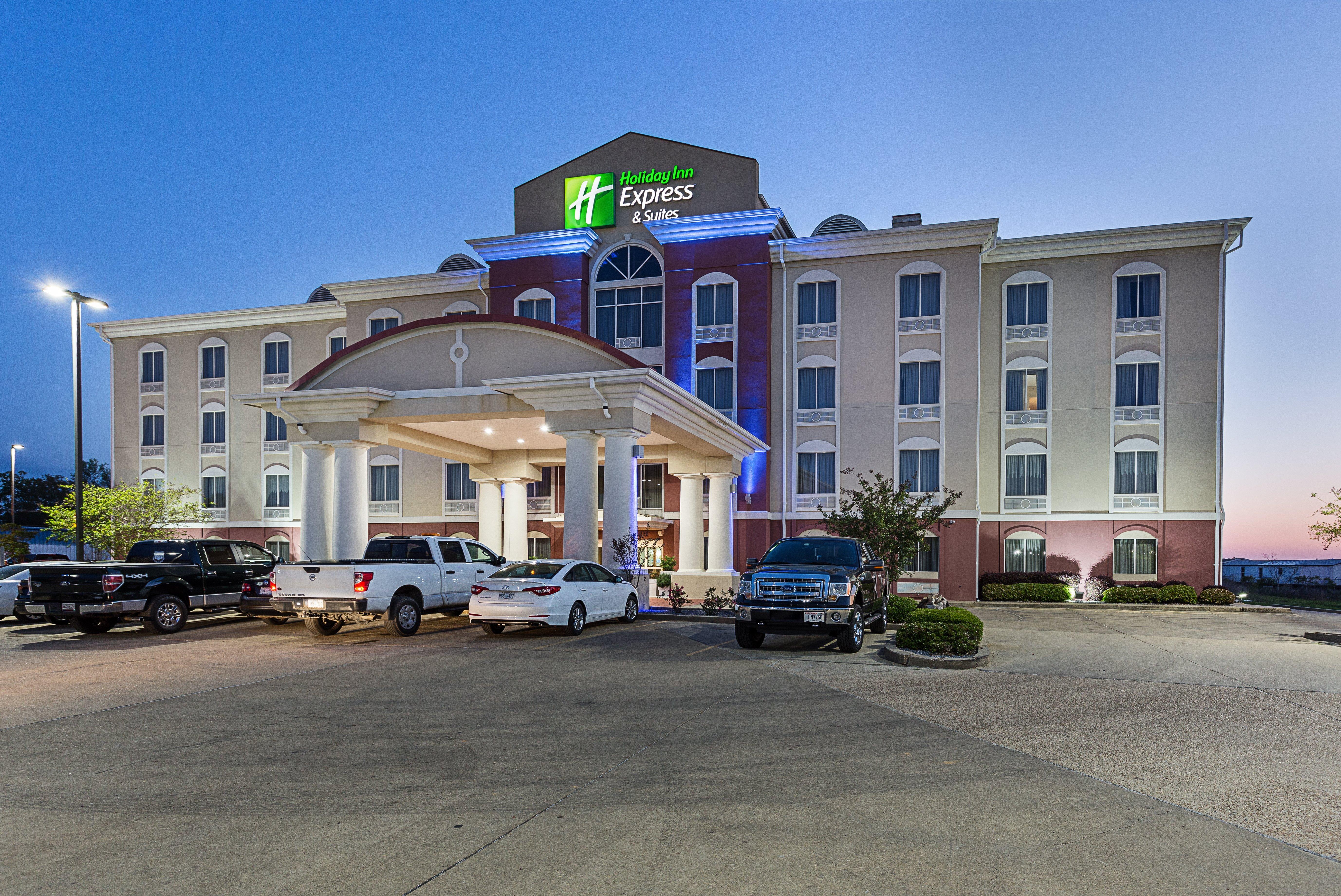 Holiday Inn Express Hotel & Suites Byram By Ihg Exteriör bild
