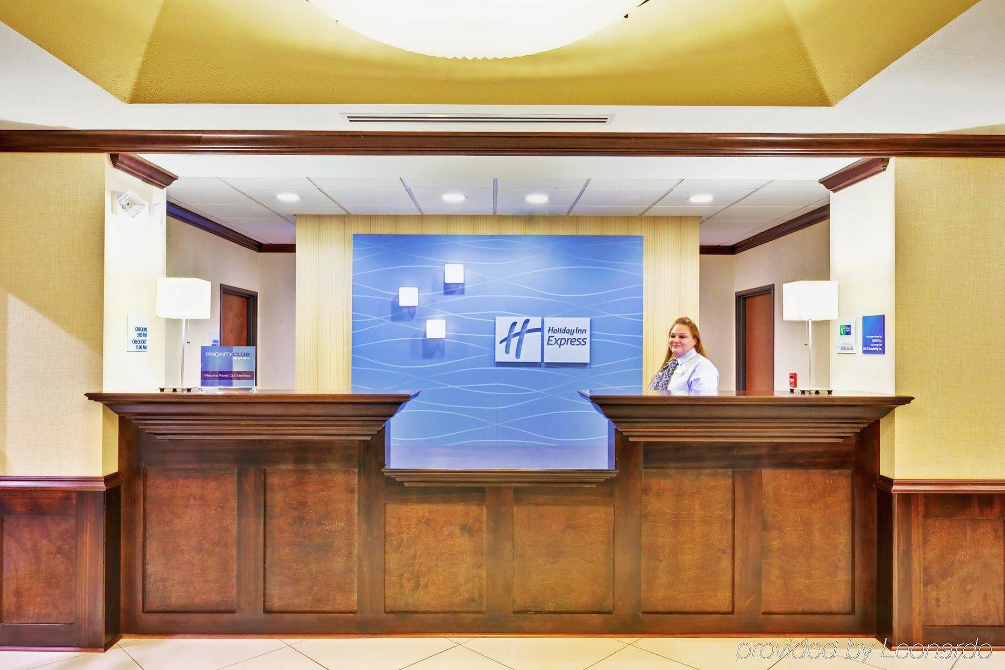 Holiday Inn Express Hotel & Suites Byram By Ihg Inreriör bild